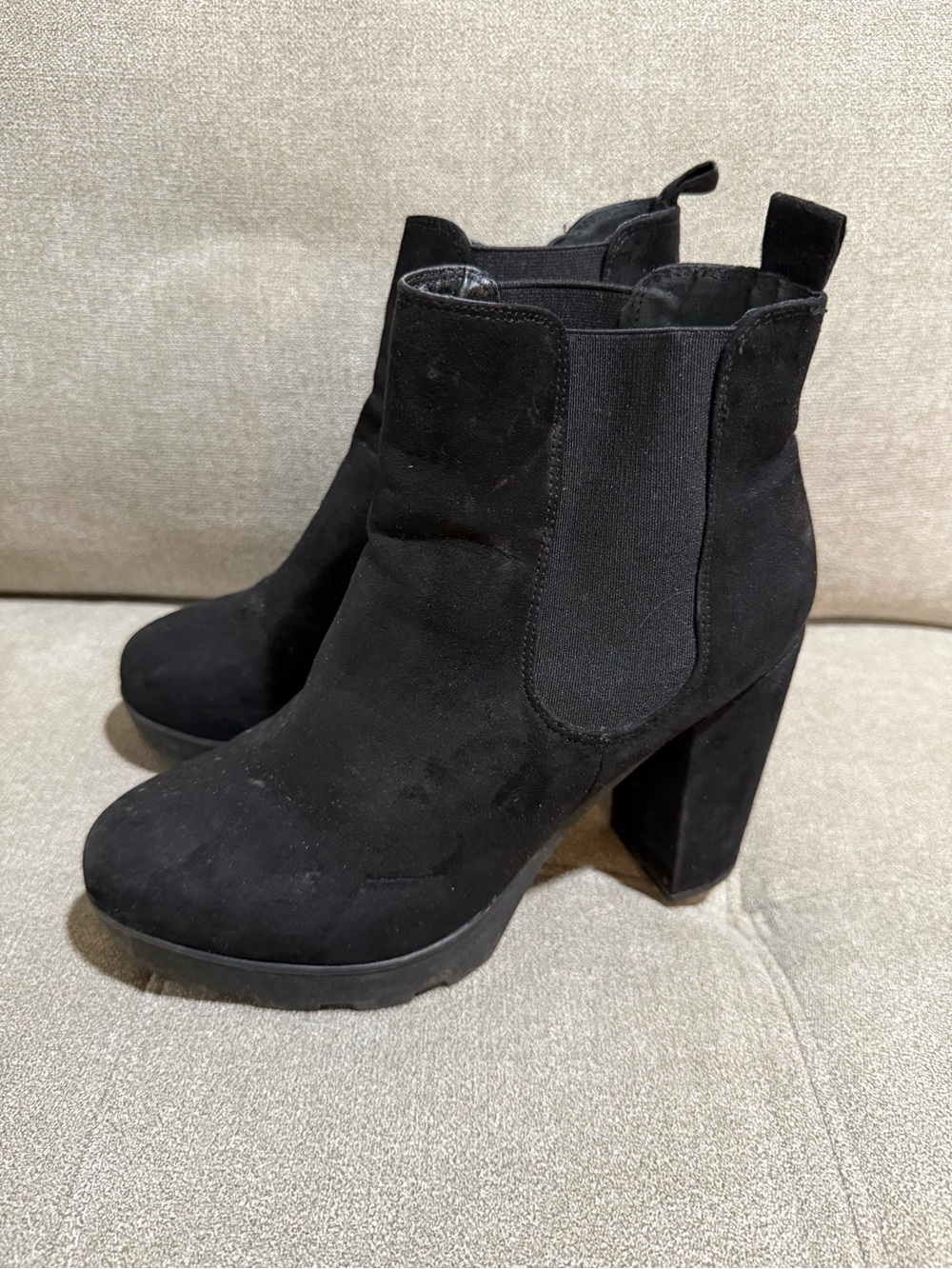 Boohoo Black Suede Block Heel Chelsea Booties